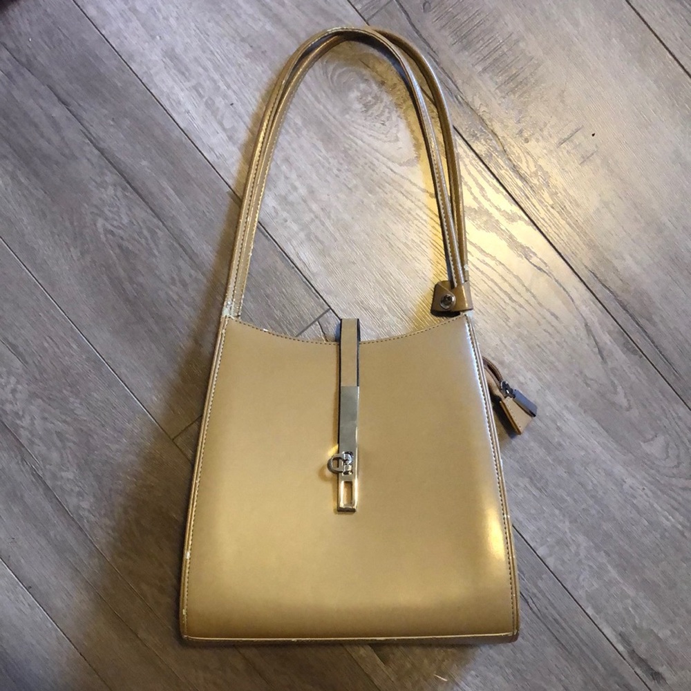 Vintage purse